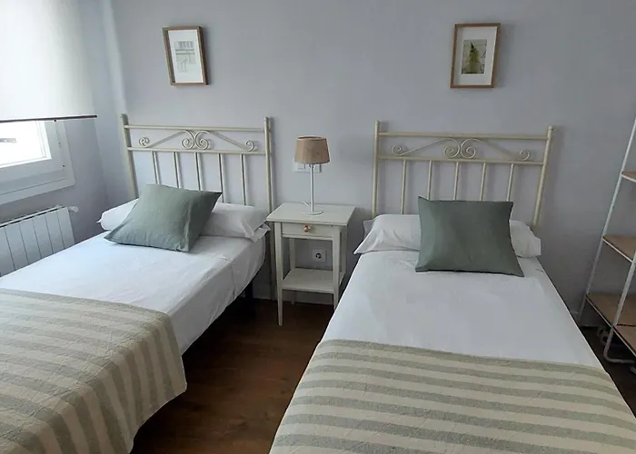 Апартаменты Villanueva - 3 Hab - Wifi *